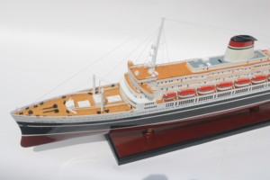 SS LEONARDO DA VINCI Black Hull | Handcrafted Wooden Italian Cruise Lines Model for Nautical Lover Home Decoration Business Gift - Product Image 4