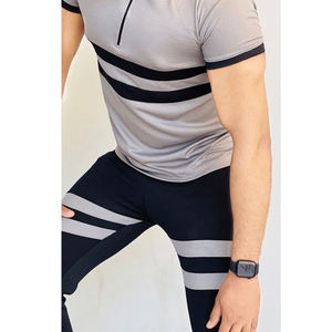 Ensemble Athleisure Rayé pour l'Été : Chemise Demi-Zip et Joggers Slim avec Bandes Contrastantes – Survêtement en Coton pour Homme - Product Image 6