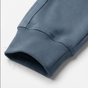 Survêtement en velours de haute qualité personnalisé pour hommes, vêtements de sport en velours, survêtement en molleton de luxe pour hommes, survêtements pour hommes - Product Image 6