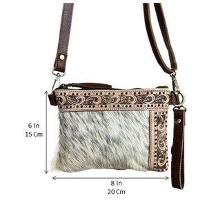 Custom Wholesale Ladies Fashion Vintage Hand Tooled Genuine Leather Small Sling Shoulder Crossbody Bag <b>for</b> Women Cowhide Purse - Product Image 2