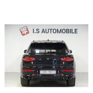 Bentley Bentayga 4.0 V8 modèle août 2021 avec 45 000 km, boîte automatique, sièges en cuir, caméra arrière, conduite à gauche - Product Image 3