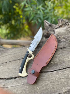 Nouveau Couteau de Chasse Daryl The Walking Dead Haut de Gamme Fait Main, Lame Full Tang en Acier à Haute Teneur en Carbone de 6,5 pouces, Manche en Bois Pakka et Laiton - Product Image 4