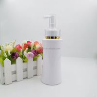 EN STOCK coûteux bouteilles de pompe en plastique PET acrylique personnalisé Empty100ml-500ml bouteilles de lotion au lait en forme de taille ronde pour le corps