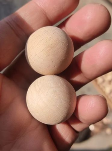 Cuentas de madera de haya natural de 12 mm con forma de corazón cortadas con láser, cuentas sueltas para cadena de chupete DIY, letreros de pared de madera - Product Image 2
