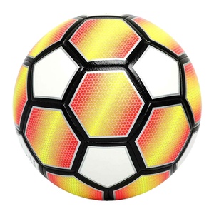 Balones de Fútbol Personalizados de Última Tendencia, Material de Fabricación Razonable, Rebote Consistente - Product Image 2