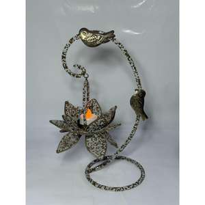 Portavelas Metálico - Decoración de Lujo Ecológica para el Hogar, Cuentas Blancas y Doradas, Diseño Colgante Hecho a Mano, Adorno Perfecto para Mesa - Product Image 4