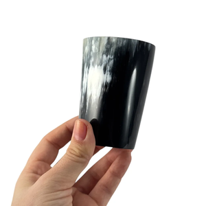 Vaso o Copa de Whisky de Cuerno de Búfalo Natural, Tallado a Mano, Estilo Vintage - Product Image 4