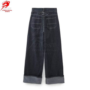 Conjunto coordinado de chaquetas y pantalones de mezclilla para mujer de alta calidad con un diseño cómodo y moderno para el día a día. - Product Image 5