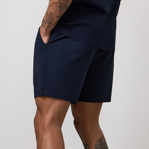 กางเกงขาสั้นผู้ชายแบบพื้นฐาน กางเกงขาสั้นลำลองสุดเท่ กางเกงกีฬาสีสันสดใส กางเกงชายหาด มีกระเป๋าข้างลึกสองช่อง สำหรับฤดูร้อน สวมใส่สบาย - Product Image 2