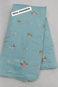 Tela Premium Mul Chanderi con Bordado Floral, 70 GSM, 44 Pulgadas de Ancho, Material Floral Elegante para Prendas de Boutique, 10 Metros - Product Image 3