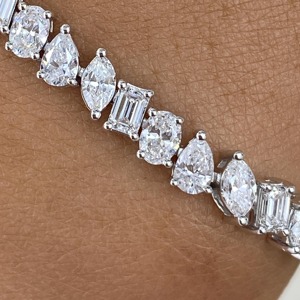 Elegant Diamond Tennis <b>Bracelet</b> 14K White Gold 5.1CT E VVS2 Lab Diamond IGI Certified Minimalist Fine Jewelry Gift Her - Product Image 2