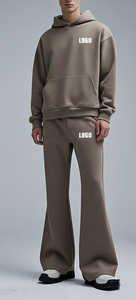 Ensemble de survêtement unisexe surdimensionné en coton respirant, 2 pièces, personnalisable OEM, style streetwear, avec sweat à capuche évasé et pantalon de survêtement, idéal pour l'automne - Product Image 4