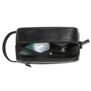 Bolsas de Aseo Negras Mate para Hombre al por Mayor, Bolsa de Almacenamiento Cosmético de Cuero Suave, Bolsa de Moda Colgante de Cuero - Product Image 3