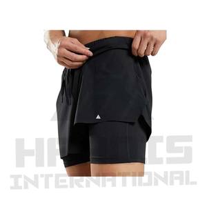 Shorts de course personnalisés en gros pour hommes en polyester avec doublure en mesh - Product Image 1