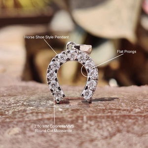Pendentif Fer à Cheval Antique en Argent Sterling 925 avec Moissanite Taille Brillant 0,66 TCW, Collier Tendance pour Fiançailles et Usage Quotidien, Idéal Cadeau - Product Image 6