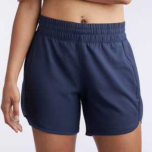 Shorts de sport taille haute pour femmes avec logo personnalisé, shorts de sport élastiques double couche pour la gym, shorts de fitness pour femmes avec poche - Product Image 1