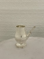 Nouvel arrivage Lota allemand en argent gravé à la main avec tuyau pour Pooja Kalash pour cadeau, décoration de Temple de maison de culte