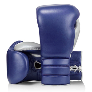 ถุงมือชกมวยแบบ Heavy Bag ผลิตจากหนังคุณภาพสูง ทนทาน เหมาะสำหรับการฝึกซ้อม พร้อมแผ่นรองรับแรงกระแทก - Product Image 1