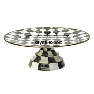 Support à gâteau en métal doré avec plateau en bois - Product Image 3