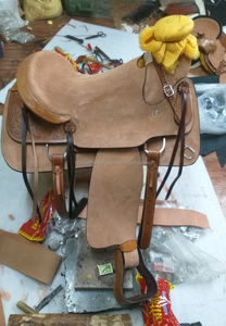 Sillín de caballo de cuero occidental de lujo con Conchos decorativos Cuero Western Roping Ranch Rough Out Wade Saddle - Product Image 3