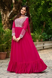 ชุดเดรส Anarkali ผ้าจอร์เจตต์ลายดาวสำหรับผู้หญิงรุ่นล่าสุด พร้อมงานปักเลื่อมและงานปักลายสไตล์อินเดียและปากีสถาน - Product Image 4