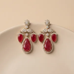 Pendientes colgantes clásicos chapados en oro con forma de gota de agua de circonita roja para mujer, joyería de boda - Product Image 5
