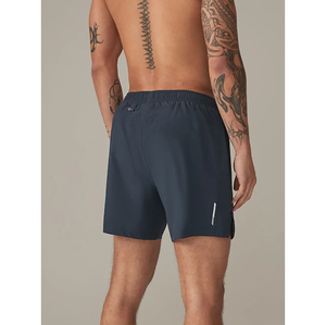 Shorts de sport pour homme en polyester tricoté, couleur unie bleu marine, à séchage rapide, taille élastique, décontractés - Product Image 2