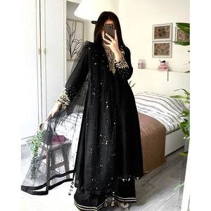 Haut et bas de créateur avec Dupatta pour la fête Taille XL - Product Image 3