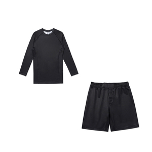 Ensemble de vêtements d'arts martiaux pour garçons, avec rashguard à manches longues bicolore et short de bain noir à séchage rapide - Product Image 2
