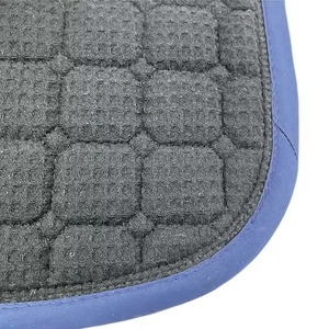 Tapis de selle professionnel le plus vendu avec fourrure de mouton, tissu polyester haute confort, fournisseur fabricant, vente en gros - Product Image 5