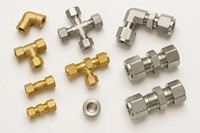Conexiones de Tubería de Latón de Baja Presión con Brida de Superficie Lisa y Rosca SAE, OEM ODM-AOL, Cabeza Hexagonal Metálica Personalizada