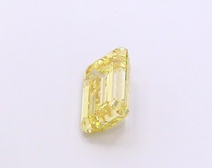 Diamant de laboratoire CVD en vrac, 1,07 ct, jaune fantaisie, taille émeraude, VVS2, EX Poli, pour bijoux personnalisés - Product Image 3