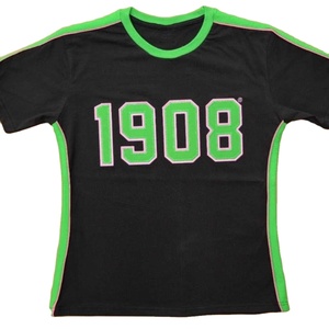 Chemise noire de qualité supérieure pour femme, imprimé lettres grecques, bordure verte et rose, col rond, haut décontracté de qualité supérieure pour sororité, 1908 - Product Image 1