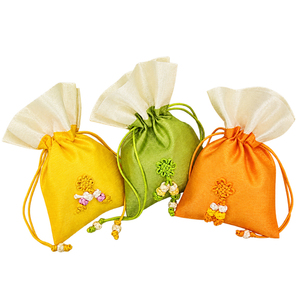 Pochette cosmétique traditionnelle coréenne élégante brodée avec cordon de serrage, sac de maquillage pour voyage, petite pochette de rangement coréenne - Product Image 4
