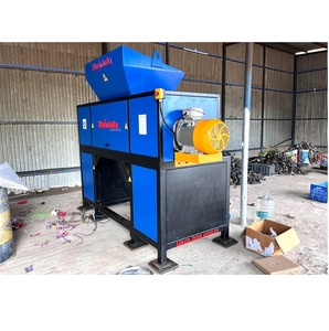 Machine semi-automatique de broyage de tapis, capacité de broyage de 1000 kg/h, machines de broyage de plastique pour la vente à l'exportation - Product Image 1