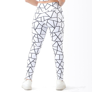 Leggings pour femmes de bonne qualité, leggings pour femmes avec logo personnalisé, leggings pour femmes unis, à prix raisonnable - Product Image 5