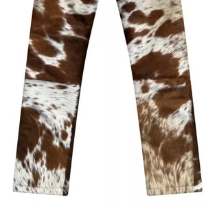 Pantalones Cortos de Cuero Auténtico de Pelo de Vaca, Estilo Cargo, con Piel de Animal Marrón con Manchas, Estilo Western - Product Image 3