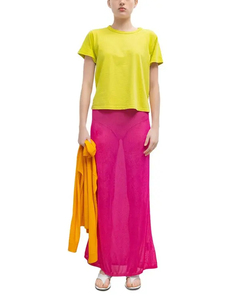 เสื้อยืดครอปสีเหลืองสำหรับผู้หญิง แขนสั้น คอกลม ทรงหลวม เสื้อยืดแฟชั่นคุณภาพสูงสำหรับผู้หญิง - Product Image 5
