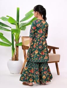 Conjunto de Salwar Kameez Moderno de Alta Calidad AARTI FASHION para Niñas, Estampado Floral Verde, Algodón Elástico, Largo hasta el Suelo, Envío Rápido - Product Image 3