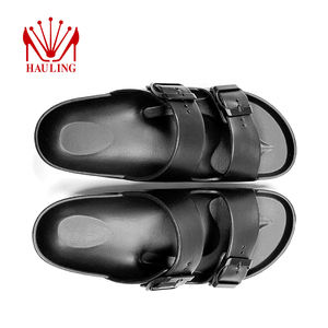 Nuevas sandalias de EVA moldeadas por inyección con diseño de ambiente futbolístico global para proyectos de fabricantes de sandalias al por mayor - Product Image 4