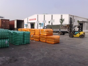 Tuyệt Vời Màu Trắng 100% Polyester Staple Sợi Chất Lượng Cao Tái Chế Rắn Khô 6D 15D * 64Mm Độ Kiên Trì Mạnh Mẽ Thấp Làm Đầy Chất Liệu - Product Image 5