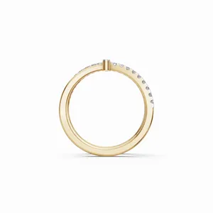แหวนเพชรโอเชียนส์ เอ็มเบรส ลักชัวรี แล็บโกรว์น ไดมอนด์ ทองคำ 18K สีเหลือง พร้อมเพชรทรงกลมเจียระไนแบบบริลเลียนท์ และใบรับรอง IGI สำหรับผู้หญิง - Product Image 3