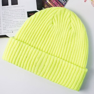 Nuevos Gorros de Invierno con Diseño de Puntos y Logotipo Bordado Personalizado, Gorros de Lana Acrílica 100% Transpirables e Impermeables para Hombre - Product Image 4
