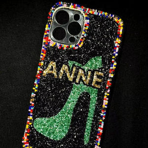 Llavero bordado con cuentas de flores, hecho a mano, con diseño de viola y pansy, para bolso - Product Image 1