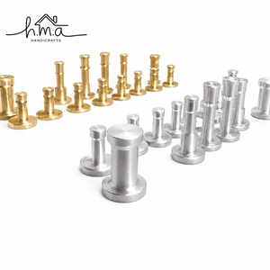 ชุดตัวหมากรุกทองเหลืองร่วมสมัย รูปทรงกระบอกสีเงิน ตัดลายเกลียว ดีไซน์เรียบหรู ทันสมัย สำหรับเกมกลยุทธ์และของตกแต่ง - Product Image 2