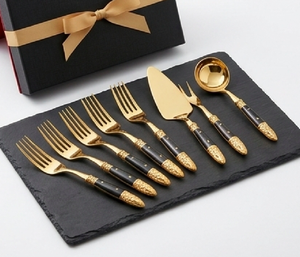 Ensemble de fourchettes pour cadeau de mariage en acier inoxydable de qualité supérieure avec manche design, accessoire de restaurant pour occasions spéciales - Product Image 1