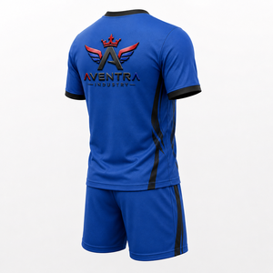 Uniforme de fútbol personalizado por sublimación, camiseta y pantalones cortos, diseñado para escuelas, clubes, academias y equipos profesionales. - Product Image 3
