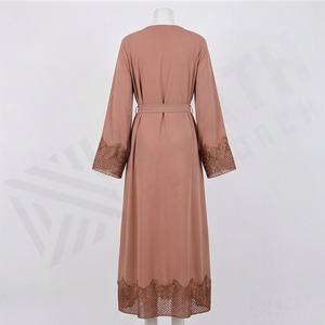 2025 OEM Kimono Abaya pour femmes musulmanes, en tissu polyester épais, doux et très extensible, col en V, manches longues, pour fêtes, Ramadan, mariages - Product Image 2