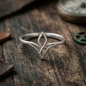 Anillo de Pétalos Retorcidos en Plata de Ley 925, Joyería Elegante y Minimalista para Mujer, Regalos para Damas de Honor - Product Image 6