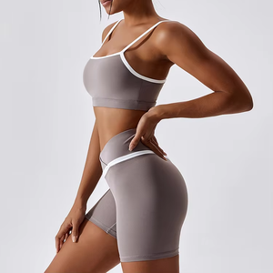 Ensemble de survêtement 2 pièces pour femme : Brassière de sport et short taille haute pour la gym, la course et le yoga - Product Image 2
